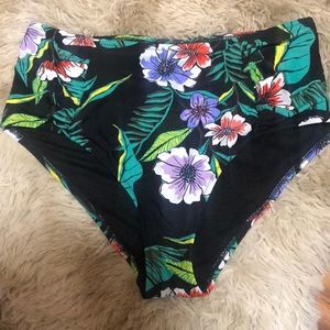 High waisted Old navy floral swim bottoms. NWOT